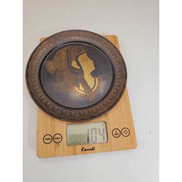 Vintage Hammered copper Embossed Design Wall Plate Wall Hanging Collectible - Picture 9 of 10